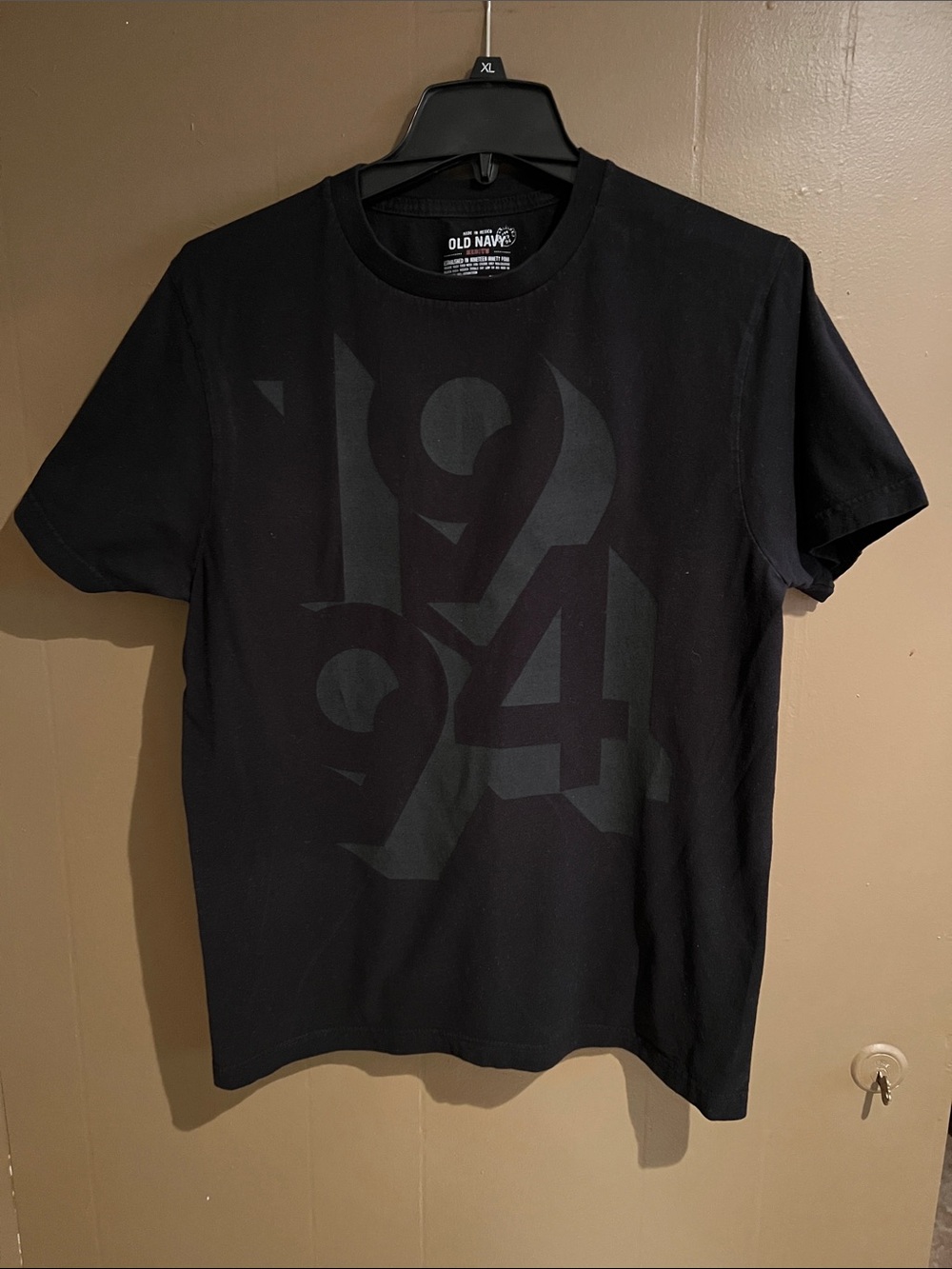 Old Navy Black Men's 1994 Graphic Crewneck Tee with Tonal '94' Design Sz M
